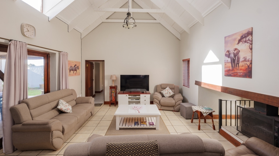 5 Bedroom Property for Sale in Bredasdorp Western Cape